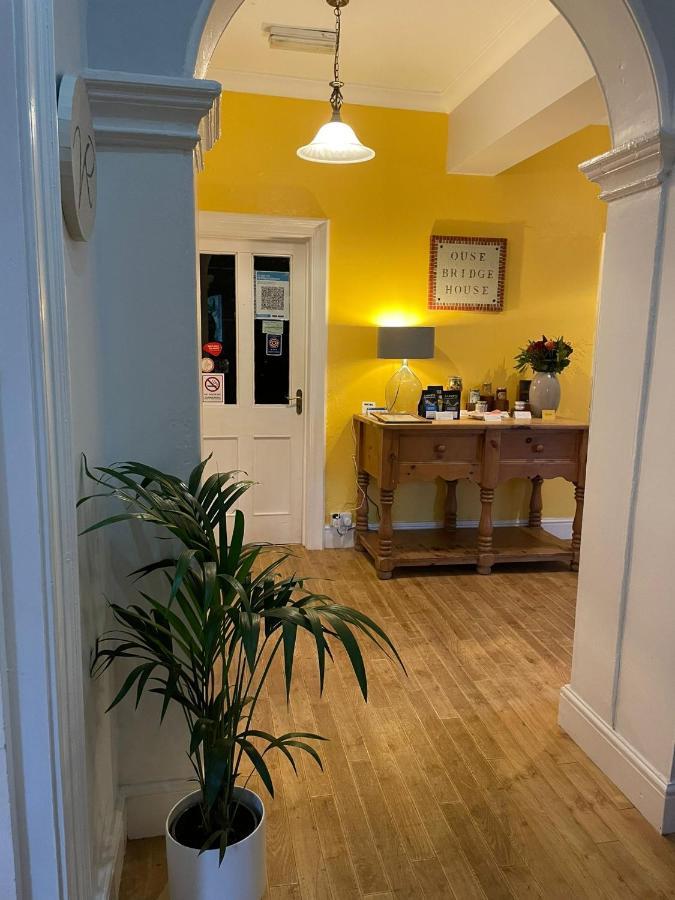 Ouse Bridge House Гостевой дом 4*